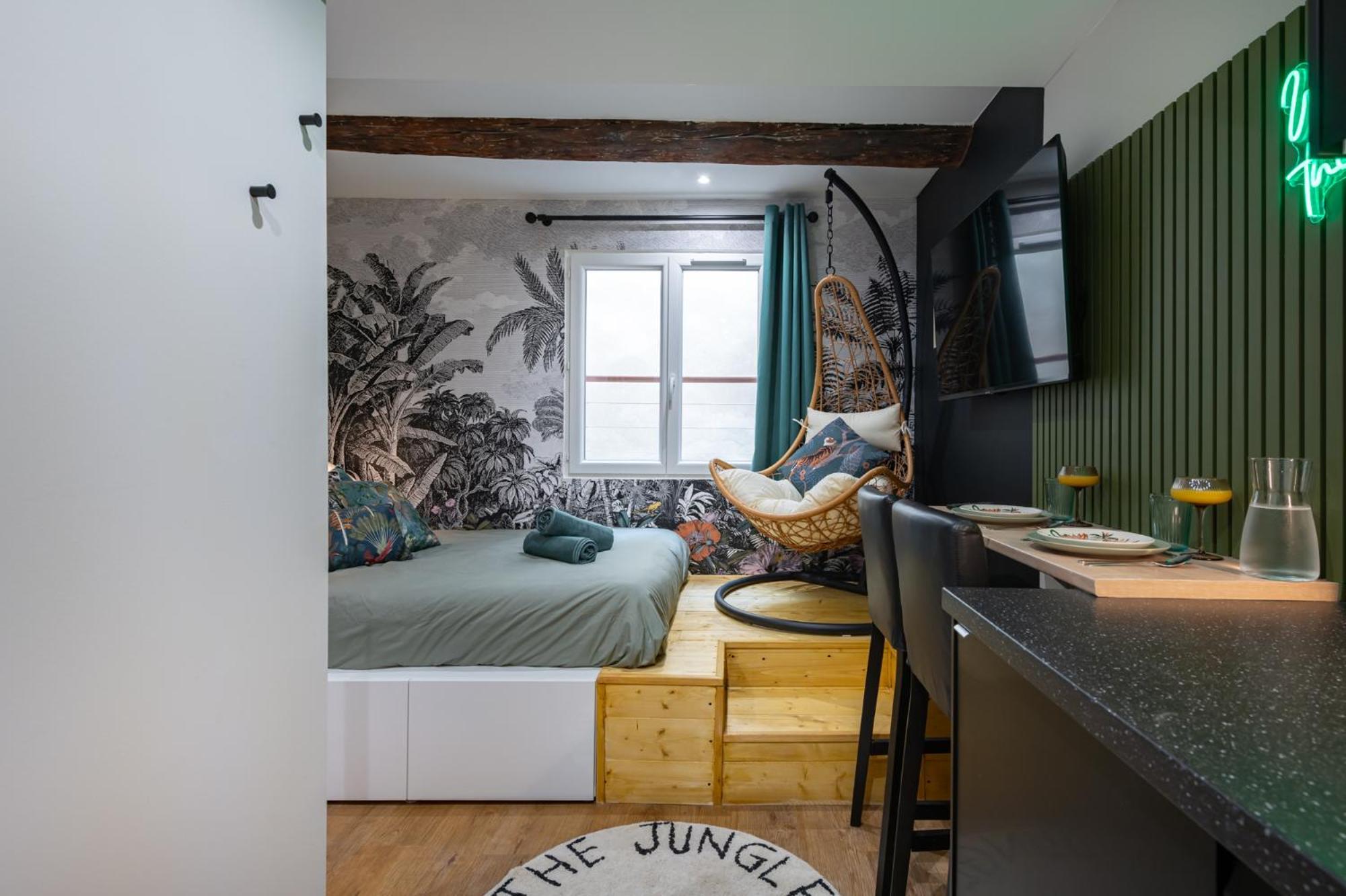 Jungle Republic Apartment Marseille Bagian luar foto