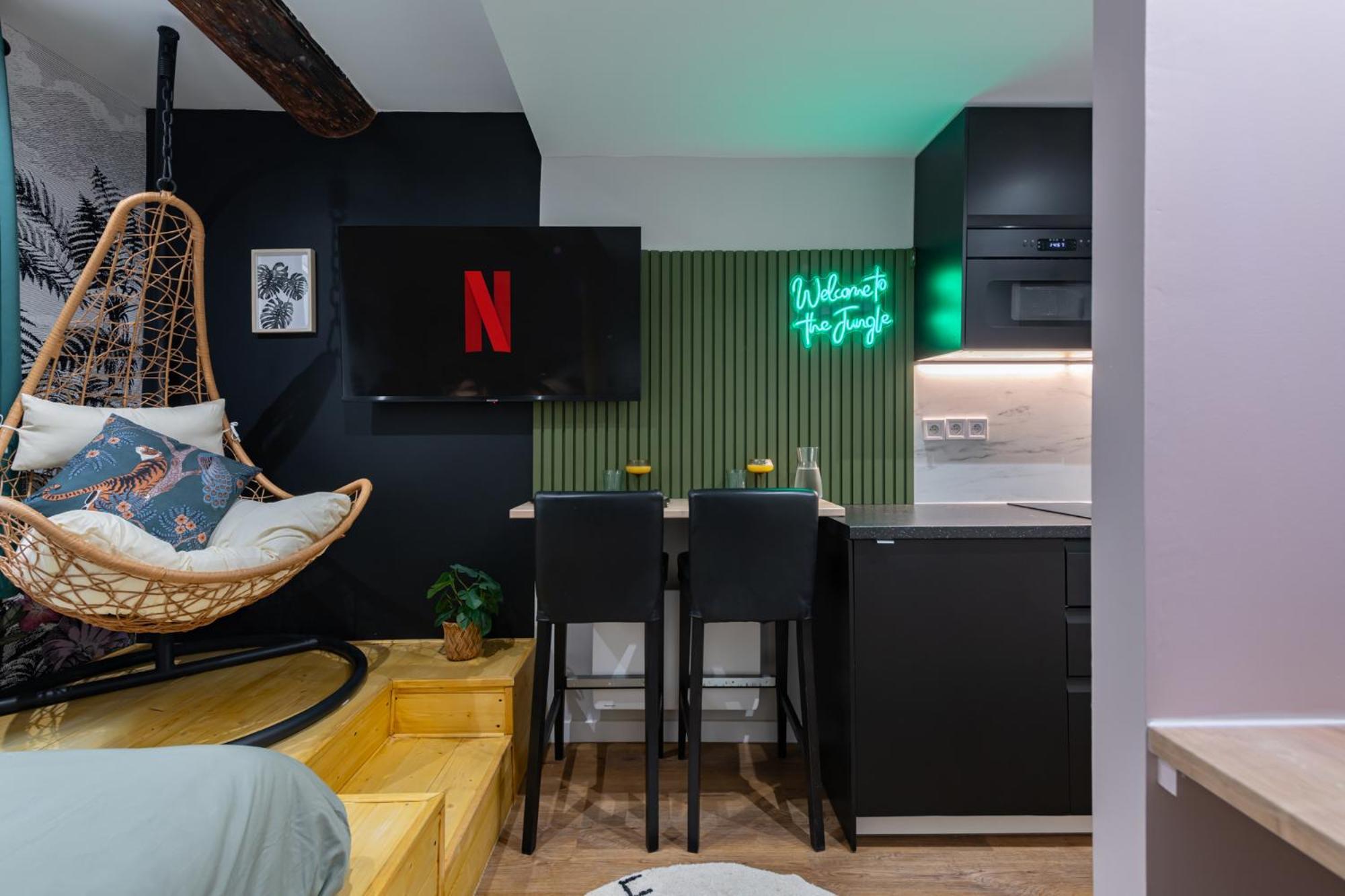 Jungle Republic Apartment Marseille Bagian luar foto