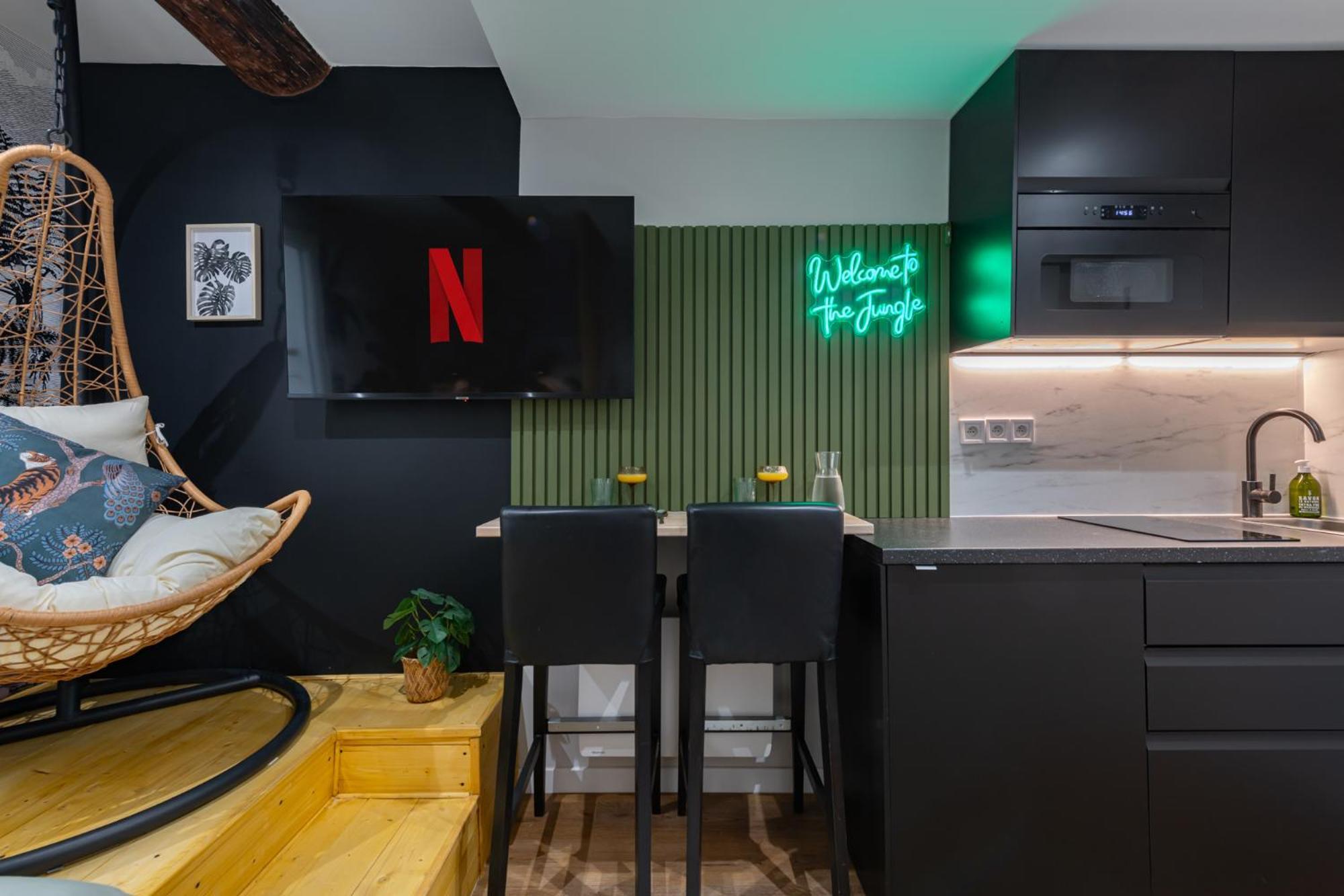 Jungle Republic Apartment Marseille Bagian luar foto